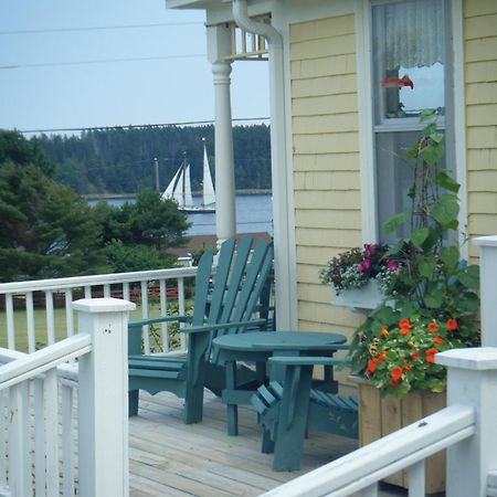 Bayview Pines Country Inn B&B Mahone Bay Kültér fotó