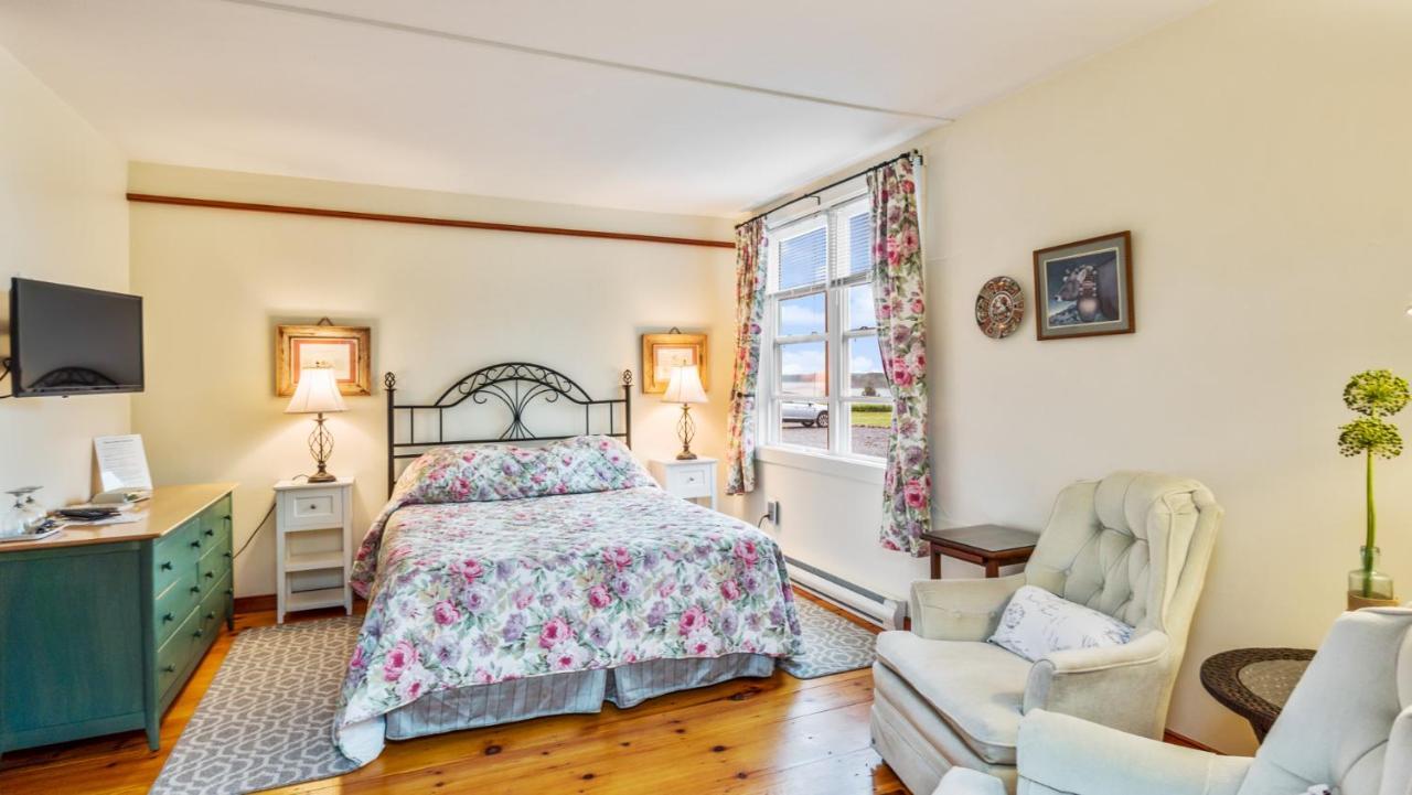 Bayview Pines Country Inn B&B Mahone Bay Kültér fotó