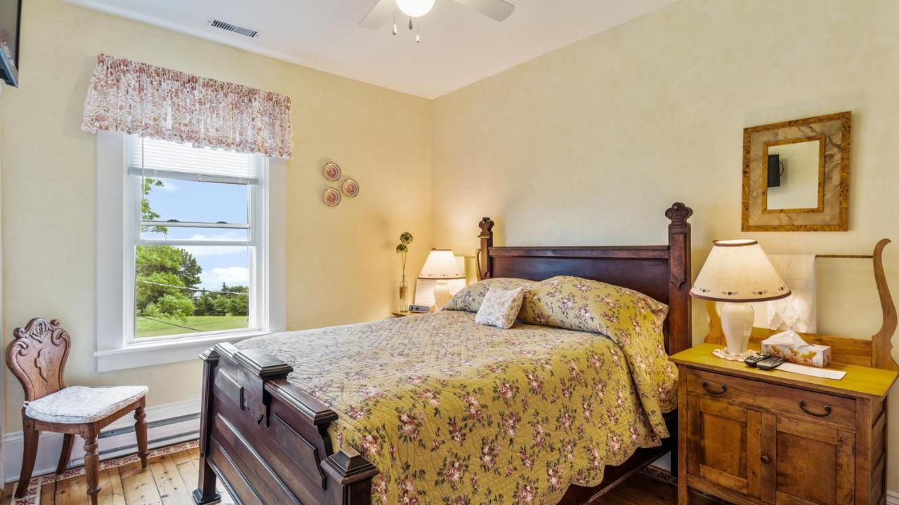 Bayview Pines Country Inn B&B Mahone Bay Kültér fotó
